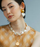 lizzie fortunato shell and gold necklace