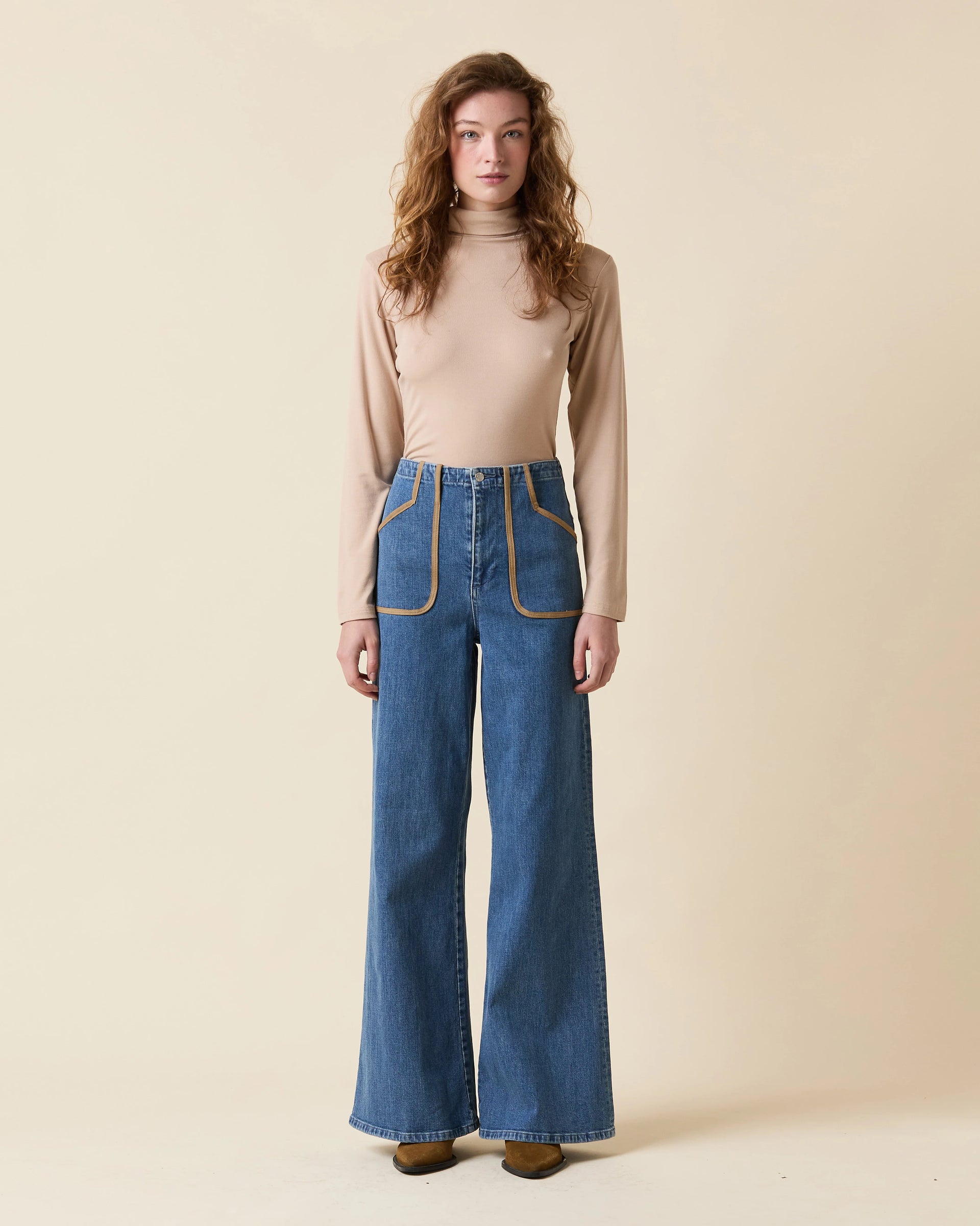 パンツ jonnlynx FLARE DENIM Joni Extreme Flare High Rise in Blue Crystal – Threads