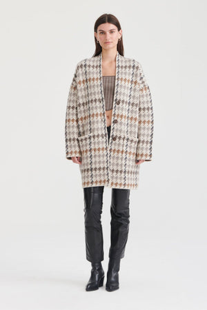 Luxe Houndstooth Jacquard Coat - Oatmeal Combo